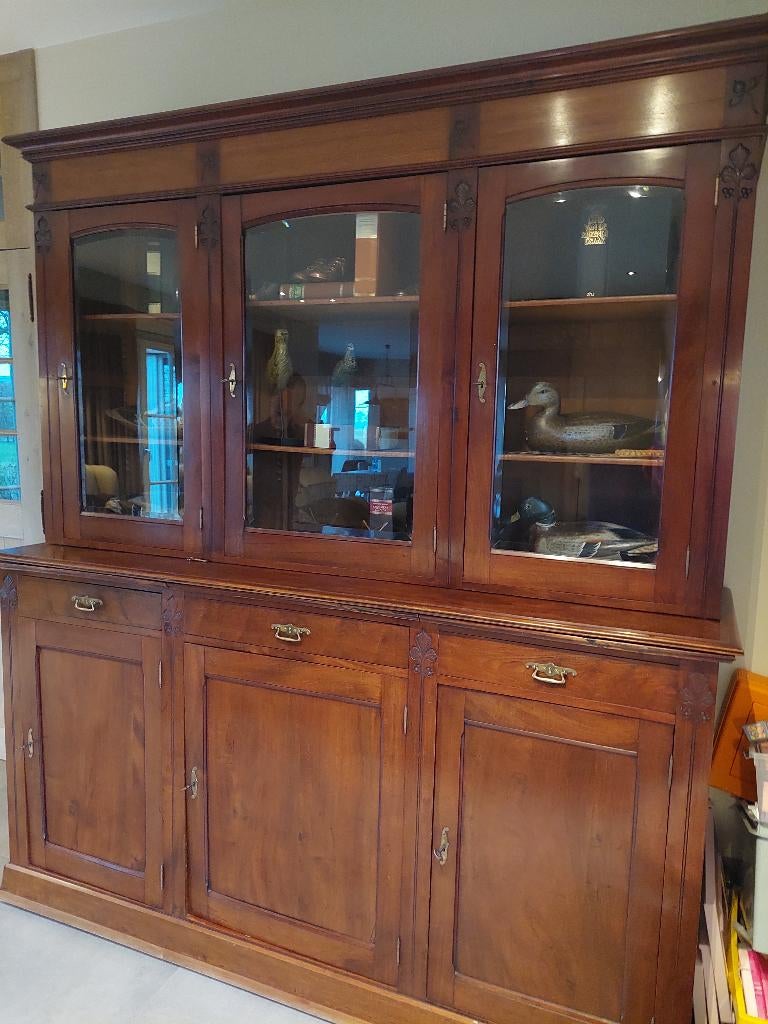 notariskast, Ophalen