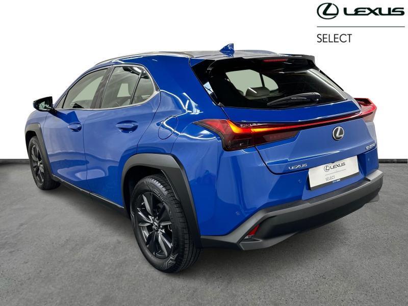 Lexus UX 250h Business Line 184pk + 4 Season Tyres, Auto's, Lexus, Euro 6, Blauw, 1987 cc, SUV of Terreinwagen