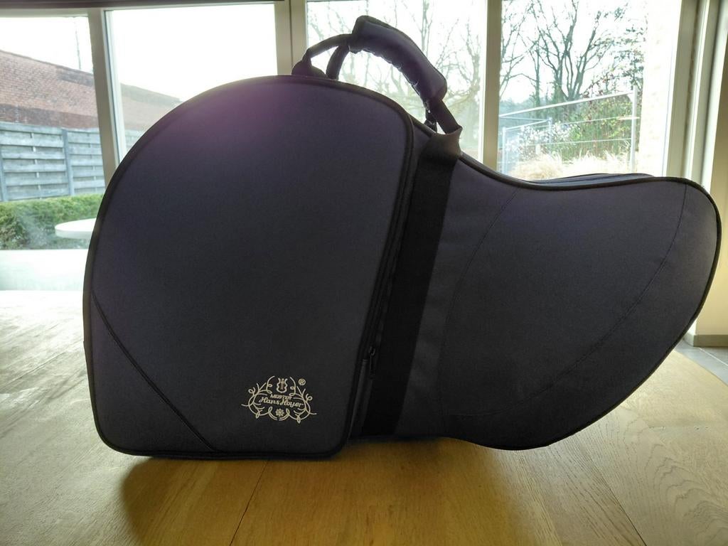 Draagtas Franse hoorn, Ophalen