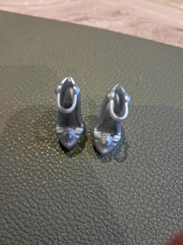 Monster High pop schoentjes, Verzamelen, Ophalen of Verzenden, Zo goed als nieuw, Accessoires