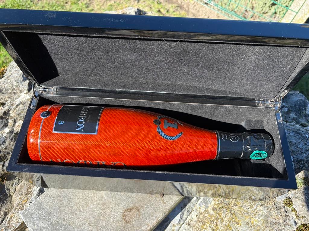 Champagne Carbon, Ophalen, Zo goed als nieuw