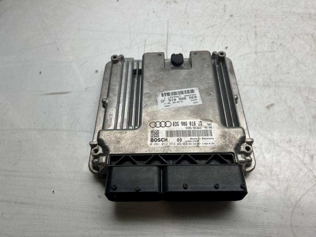 CALCULATEUR MOTEUR ECU A4 (B7) (|03G906016JD|03G997057BX|), Dhr. J. Ham, Administratie@autoham.nl, Audi, Utilisé