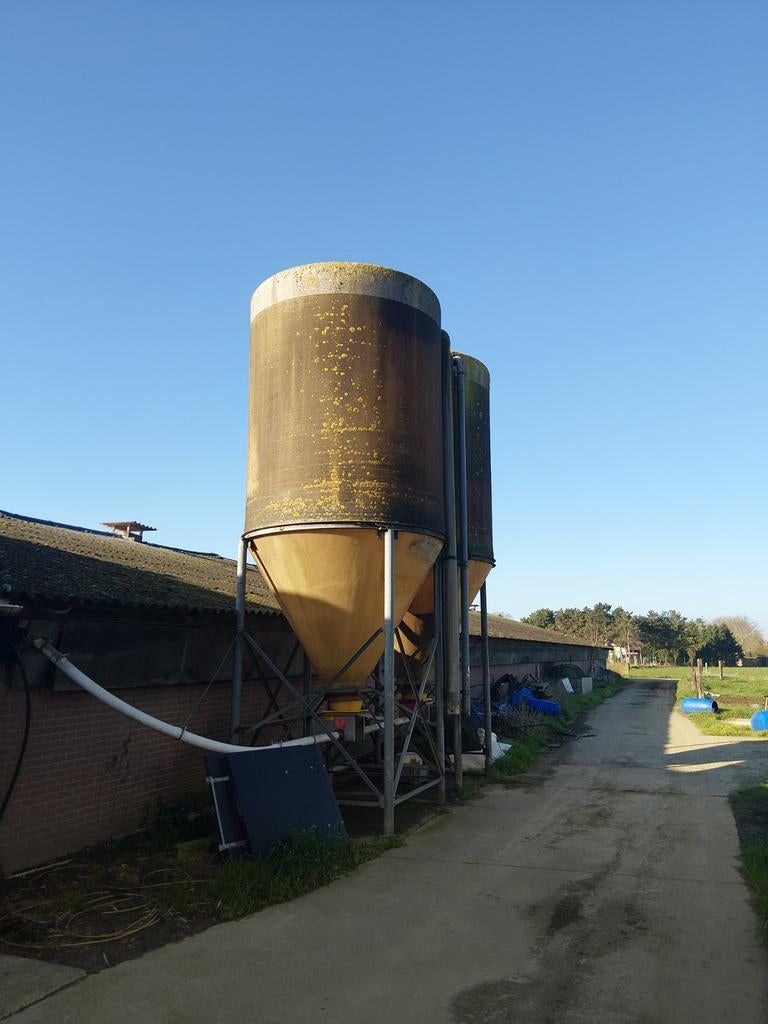 Vleeskipen  installatie te koop, Zakelijke goederen, Landbouw | Veevoer, Ophalen