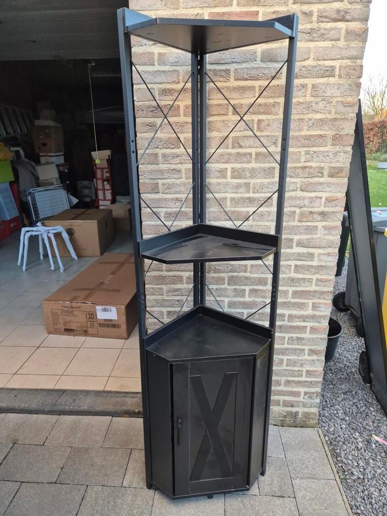 Zwart hoekkastje, Huis en Inrichting, Kasten | Vitrinekasten, Ophalen