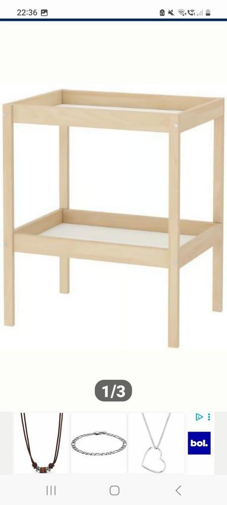 Verzorgingstafel Ikea, Enlèvement