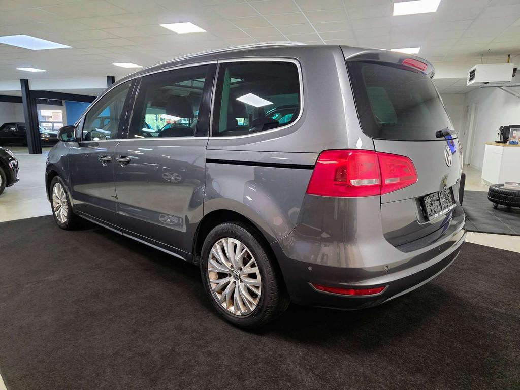 Volkswagen Sharan 2.0 TDI DSG / Highline / Pano 7zit, Autos, Cuir, Achat, 5 portes, Automatique