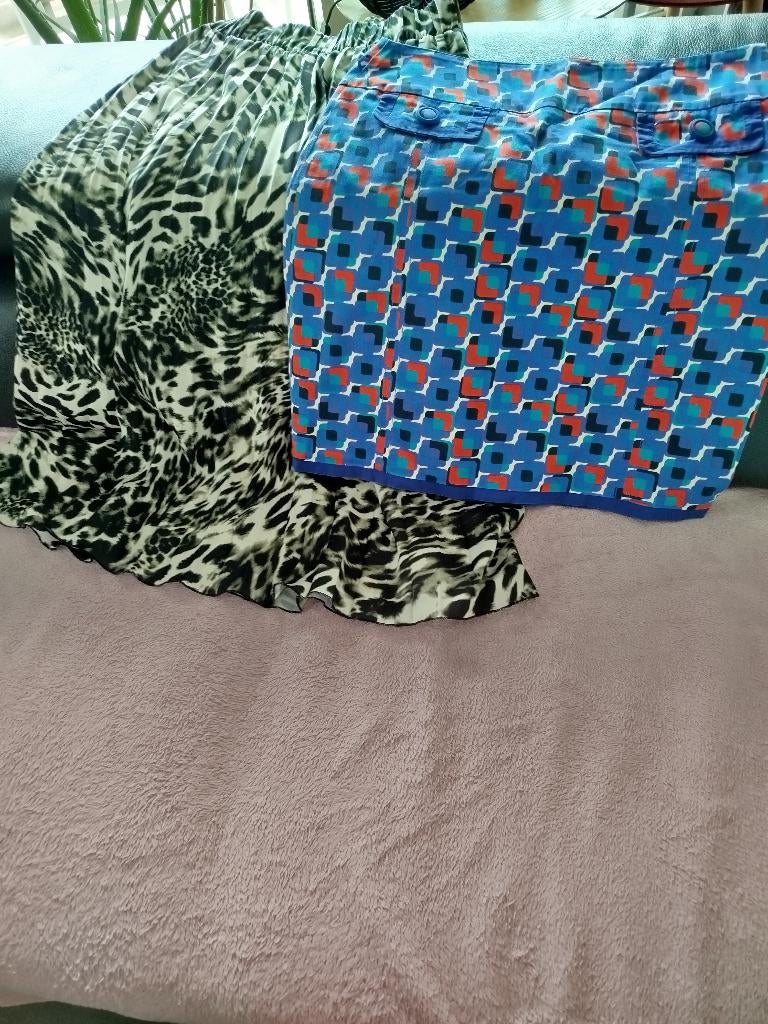 paquet de vêtements - 2 jupes, Enlèvement, Comme neuf, Taille 36 (S)