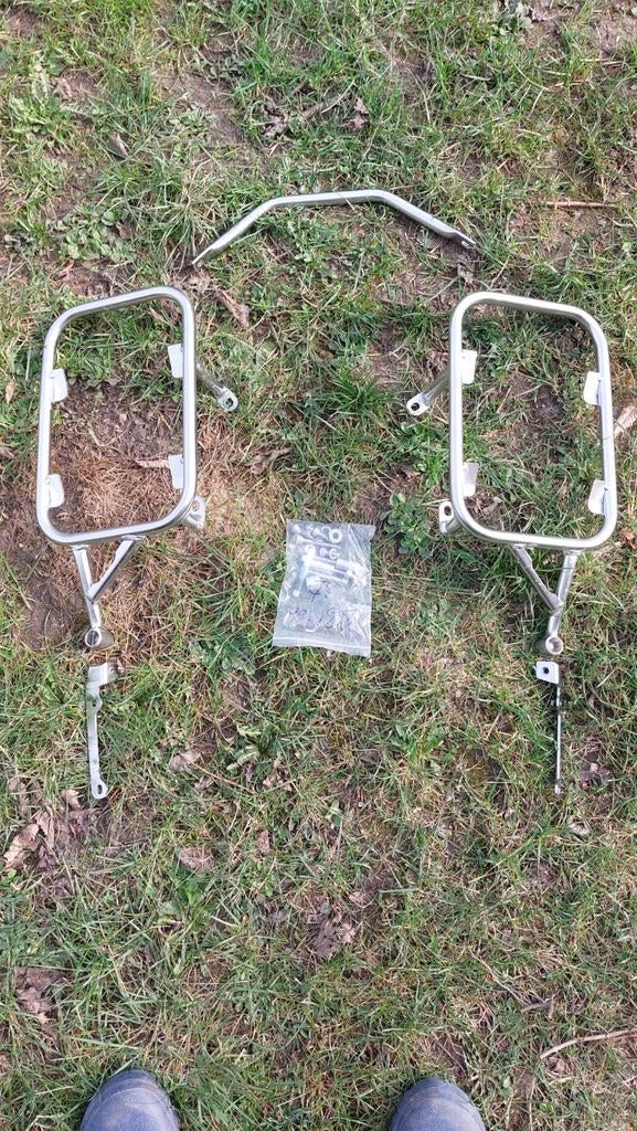 Support valises aluminium BMW R1200 GS/GSA (AC), Enlèvement ou Envoi, Pot d'échappement