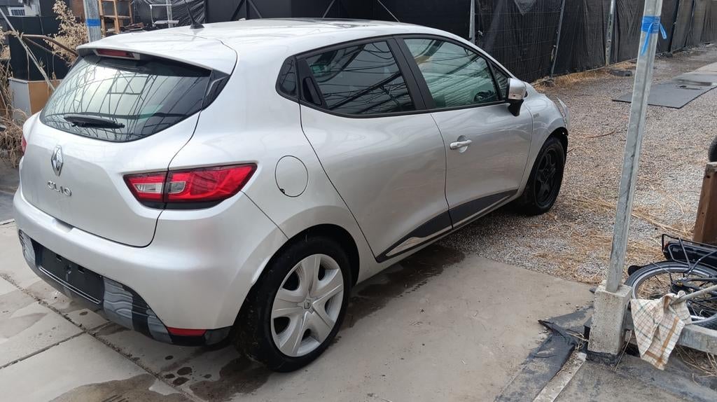 À vendre Renault Clio V 1.2 Benzin Avec 75000 km, Argent ou Gris, Achat, Euro 6, Boîte manuelle