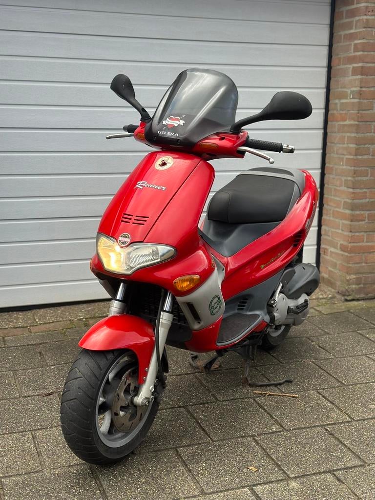 Gilera runner 125/180, Vélos & Vélomoteurs, Scooters | Piaggio, Enlèvement, Comme neuf