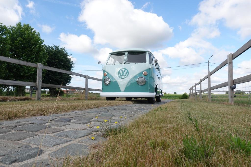 Volkswagen T1 sunroof (bj 1964), Auto's, Achterwielaandrijving, Gebruikt, 4 cilinders, https://public.car-pass.be/vhr/308b4cfa-f687-431b-88cc-62af0ef6bd89