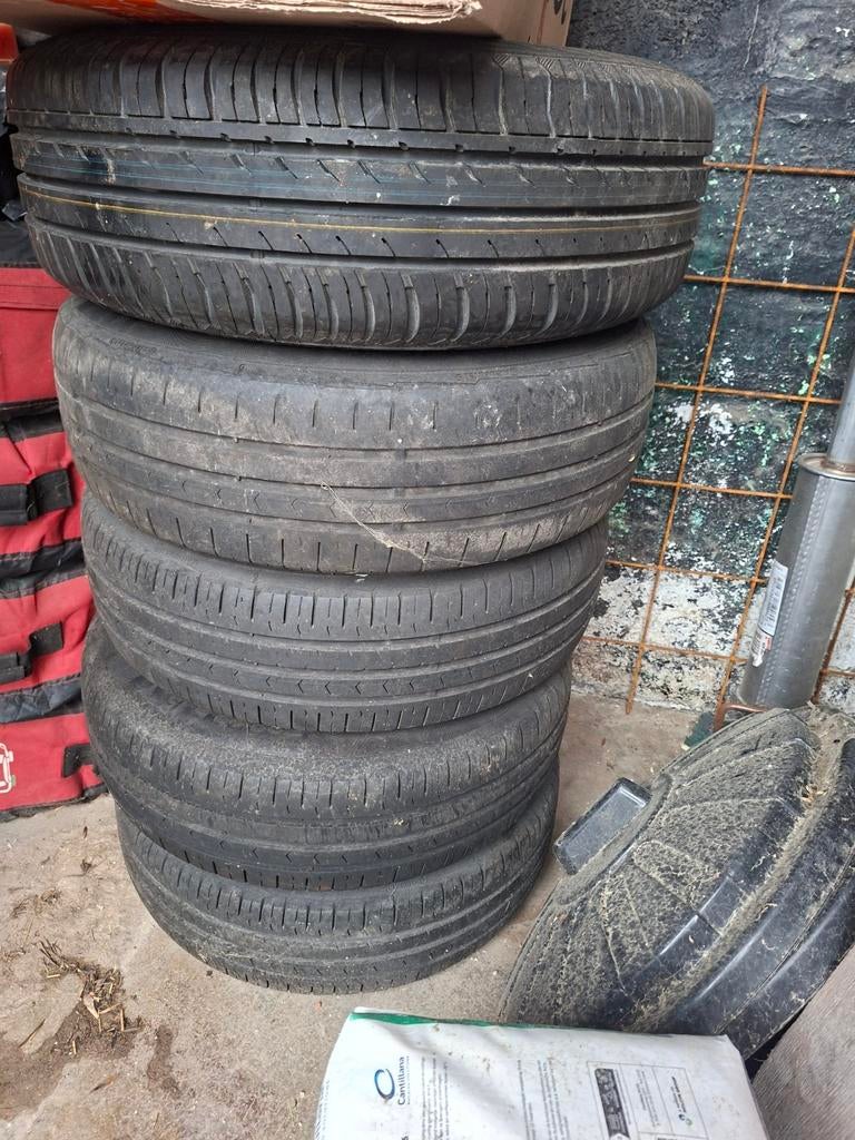 Pneus et jantes, Ophalen, Band(en)