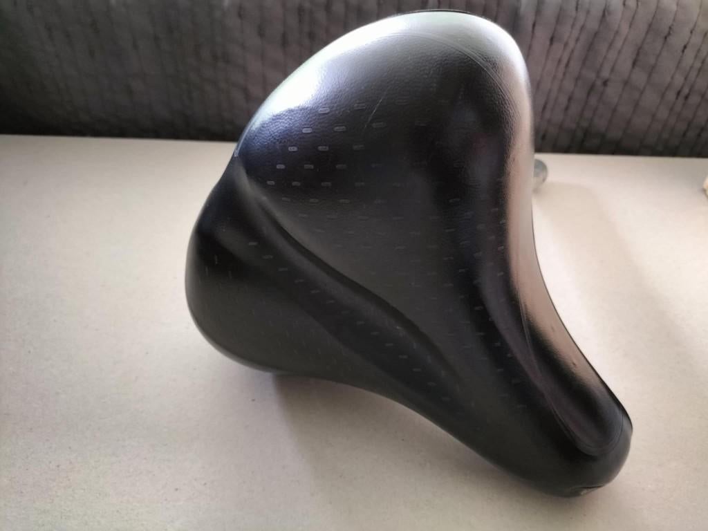 Gel fietszadel   Selle Italia, Vélos & Vélomoteurs, Vélos Pièces, Général, Selle, Utilisé, Enlèvement