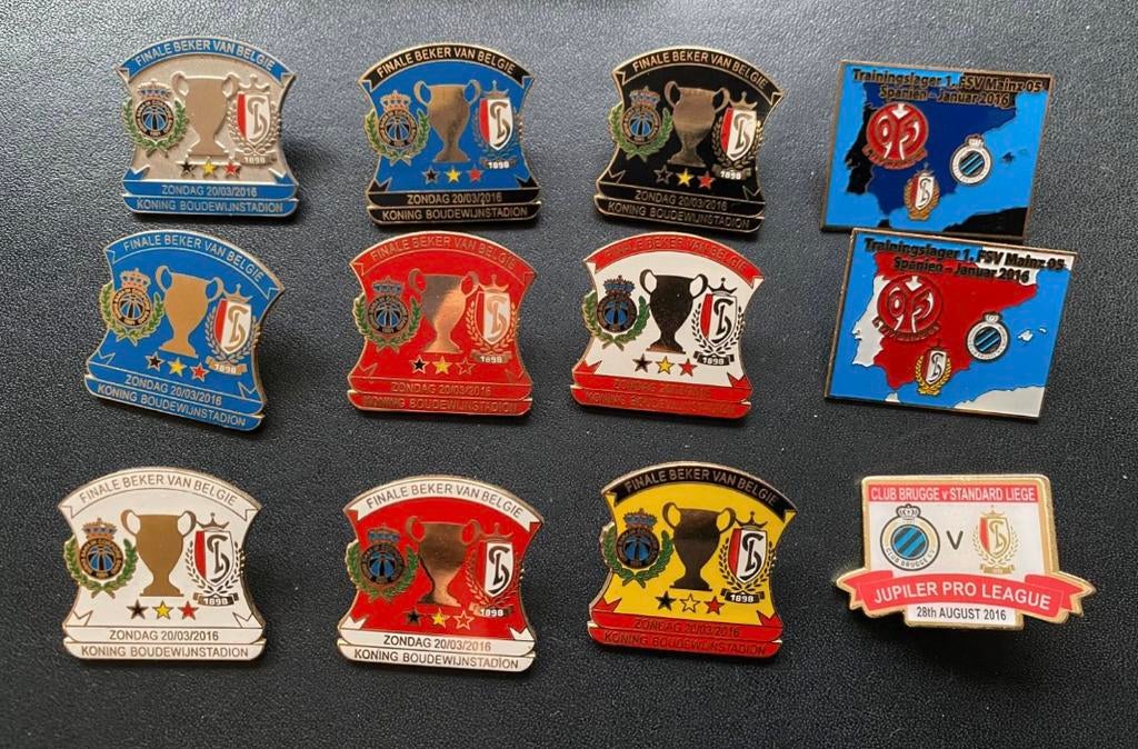 12 épingles/3 très rares Standard de liège RSCL Club Bruges, Collections, Broches, Pins & Badges, Enlèvement ou Envoi, Comme neuf
