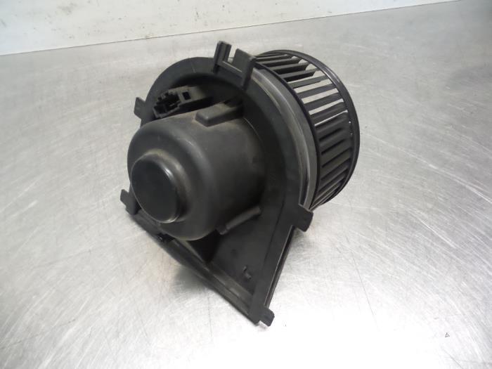 Moteur de ventilation chauffage d'un Audi A3 (A3 96-), Autos : Pièces & Accessoires, -, 3 mois de garantie, Audi, Utilisé