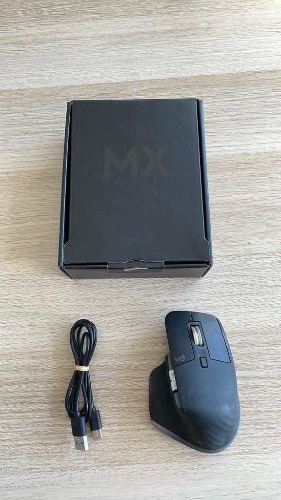 Logitech MX Master 3 - zeer goede staat, Ergonomique, Souris, Enlèvement ou Envoi, Comme neuf