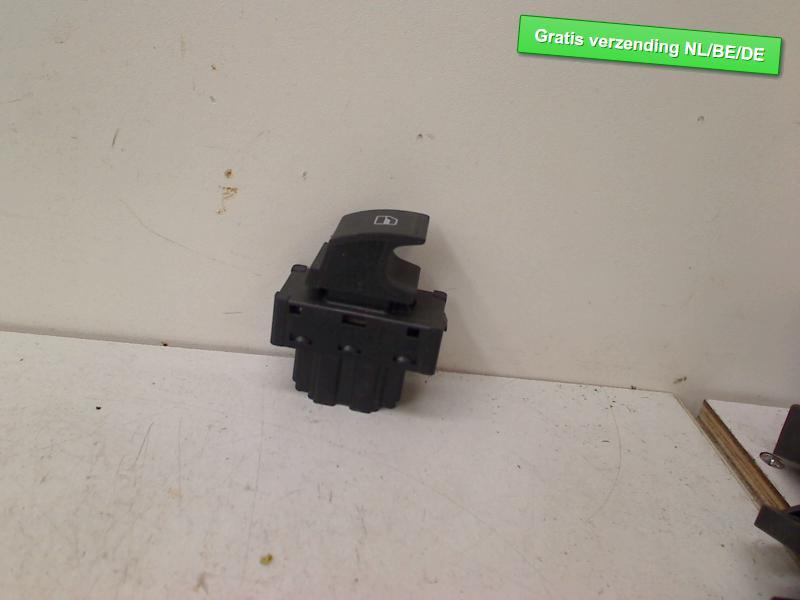 COMMUTATEUR VITRES ELECTRIQUES Seat Mii (1S0959855), Autos : Pièces & Accessoires, Dhr. R. de Gouw, Utilisé, De Bloemendaal 21 21
5221 EB  'S HERTOGENBOSCH, NL