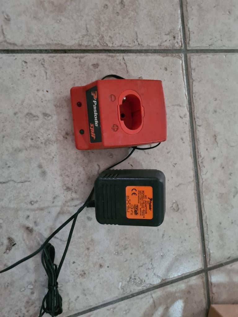 Chargeur Spit/Paslode T48-12-800 Cloueuses à gaz, Bricolage & Construction, Enlèvement ou Envoi, Comme neuf