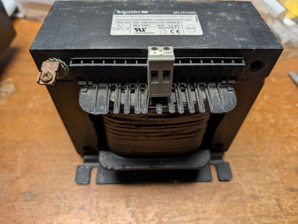 Transformateur d'isolement 230/400 V 1 000 VA, Enlèvement ou Envoi, Utilisé, Autres types