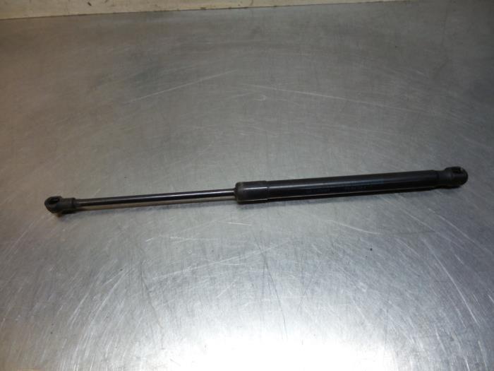 Amortisseur capot moteur gauche d'un Volkswagen Caddy (Caddy, Autos : Pièces & Accessoires, Carrosserie & Tôlerie, Volkswagen