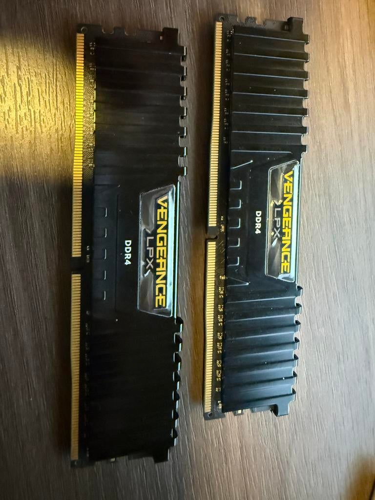 DDR4 2*8gb 3200MHz 16 1818 36vengeance lpx, Enlèvement ou Envoi, Comme neuf, DDR4