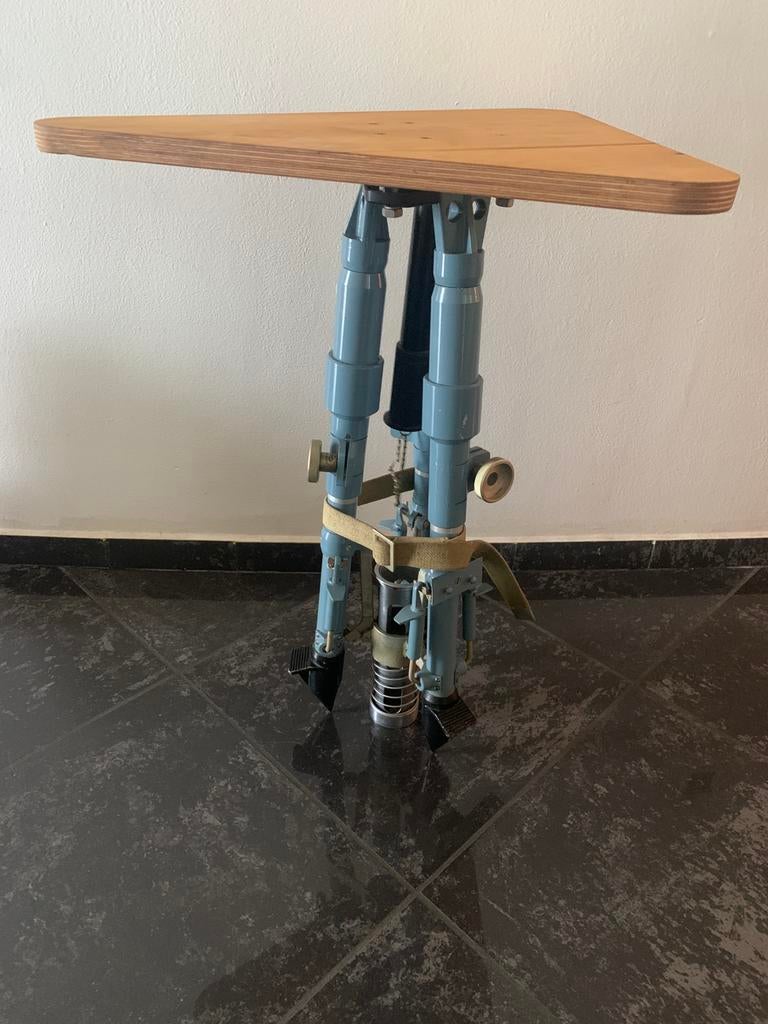 Table d'appoint industrielle vintage, tabouret, Enlèvement ou Envoi, 45 à 60 cm, Utilisé, Métal ou Aluminium