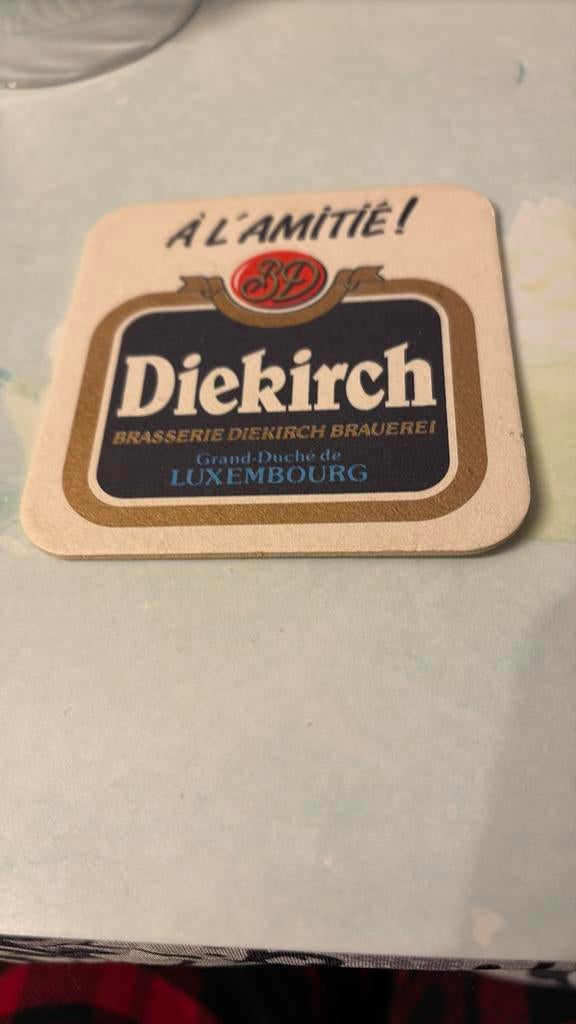 Ancien tapis à bière Diekirch, Collections, Marques de bière, Enlèvement ou Envoi, Comme neuf, Sous-bock