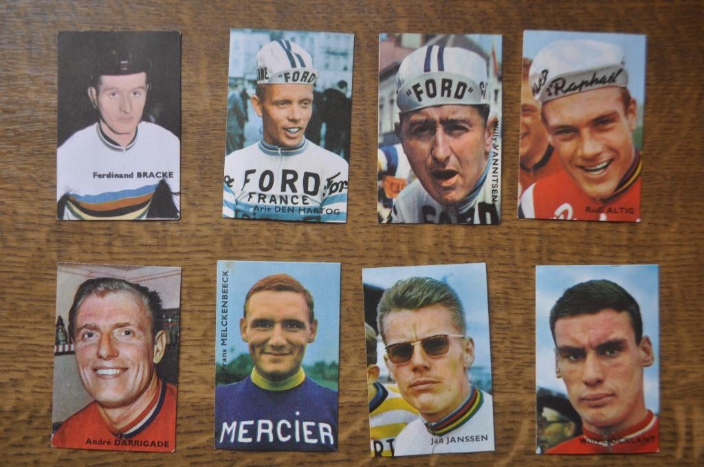 VICTORIA 8 PRENTJES WIELRENNERS, Enlèvement ou Envoi, Utilisé, Plusieurs images