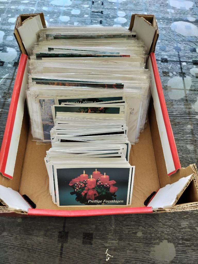 700 kerstkaarten onbeschreven, Ophalen