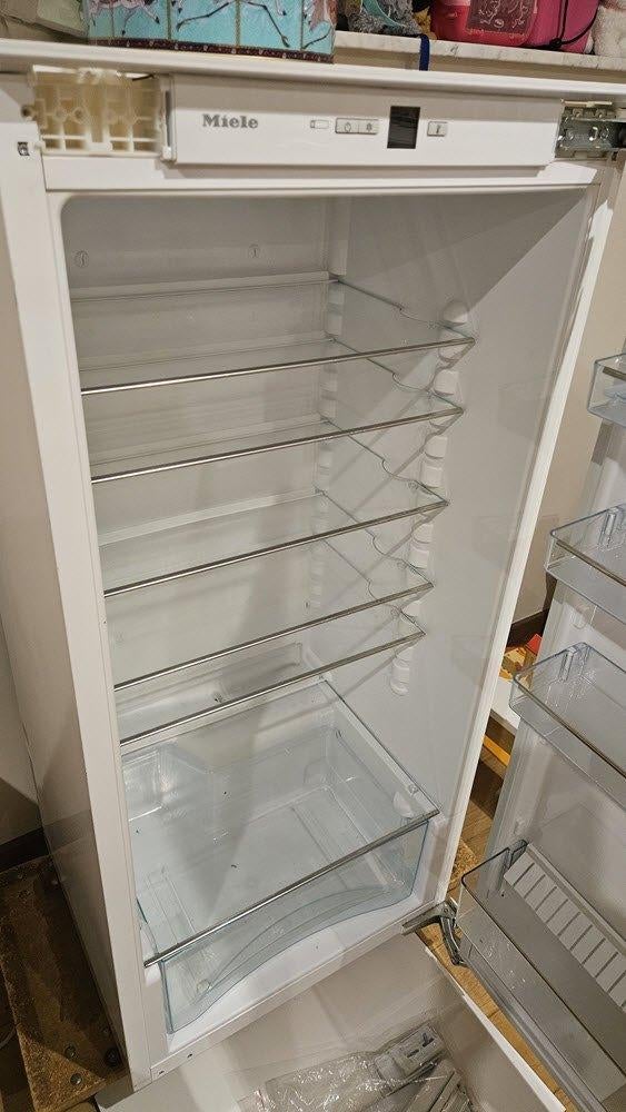 Miele réfrigérateur encastrable, Electroménager, 120 à 140 cm, Enlèvement, 200 litres ou plus, 45 à 60 cm