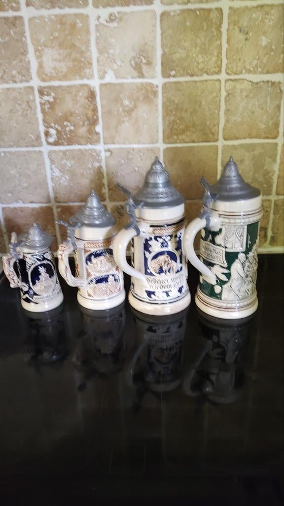 Mancave : set van 4 Barbotine bierpullen. West Germany 1950, Enlèvement