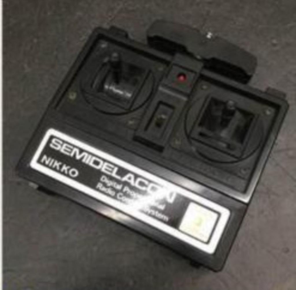 GEZOCHT - zenders Nikko, taiyo, tandy,tyco,daishin, jaren 80, Hobby en Vrije tijd, Ophalen, Zo goed als nieuw