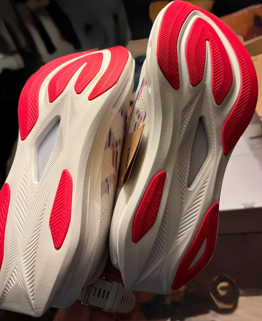 Asics Sonicblast, Sport en Fitness, Ophalen, Hardloopschoenen, Nieuw, Hardlopen