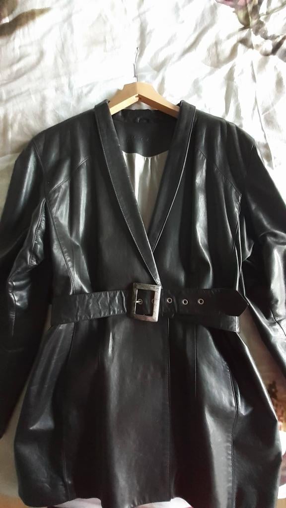 100% lederen jas MarcCain, size 4 EU 42, Zwart, Maat 42/44 (L), Ophalen of Verzenden, Gedragen