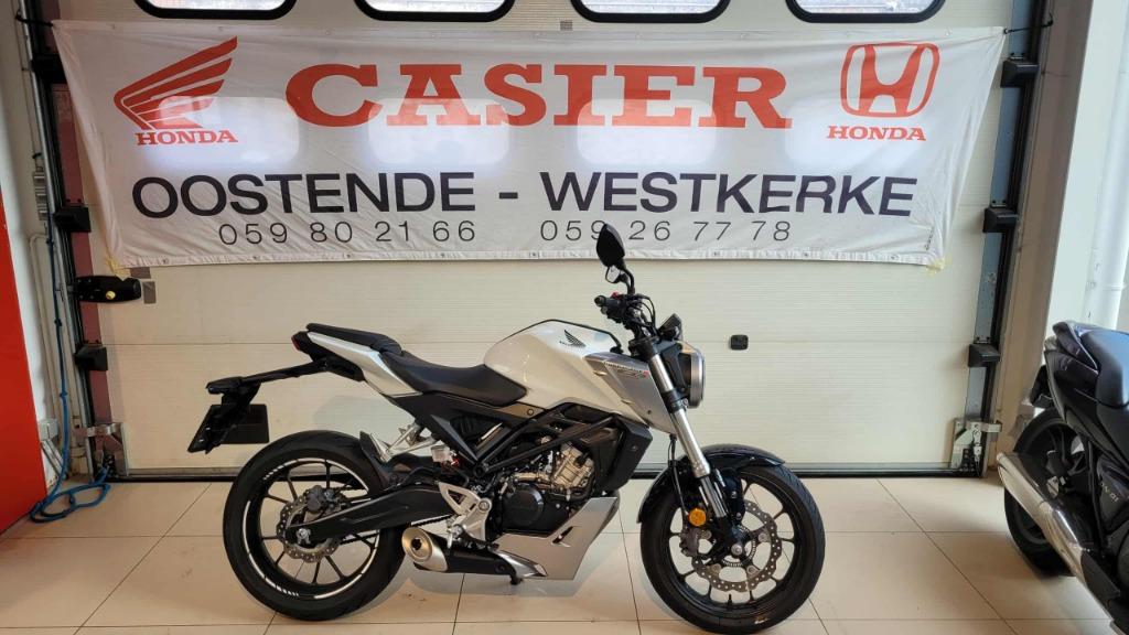 Honda CB125R, Motos, Motos | Honda, Particulier, Naked bike, jusqu'à 11 kW, 1 cylindre, ABS, Éclairage LED, Enlèvement