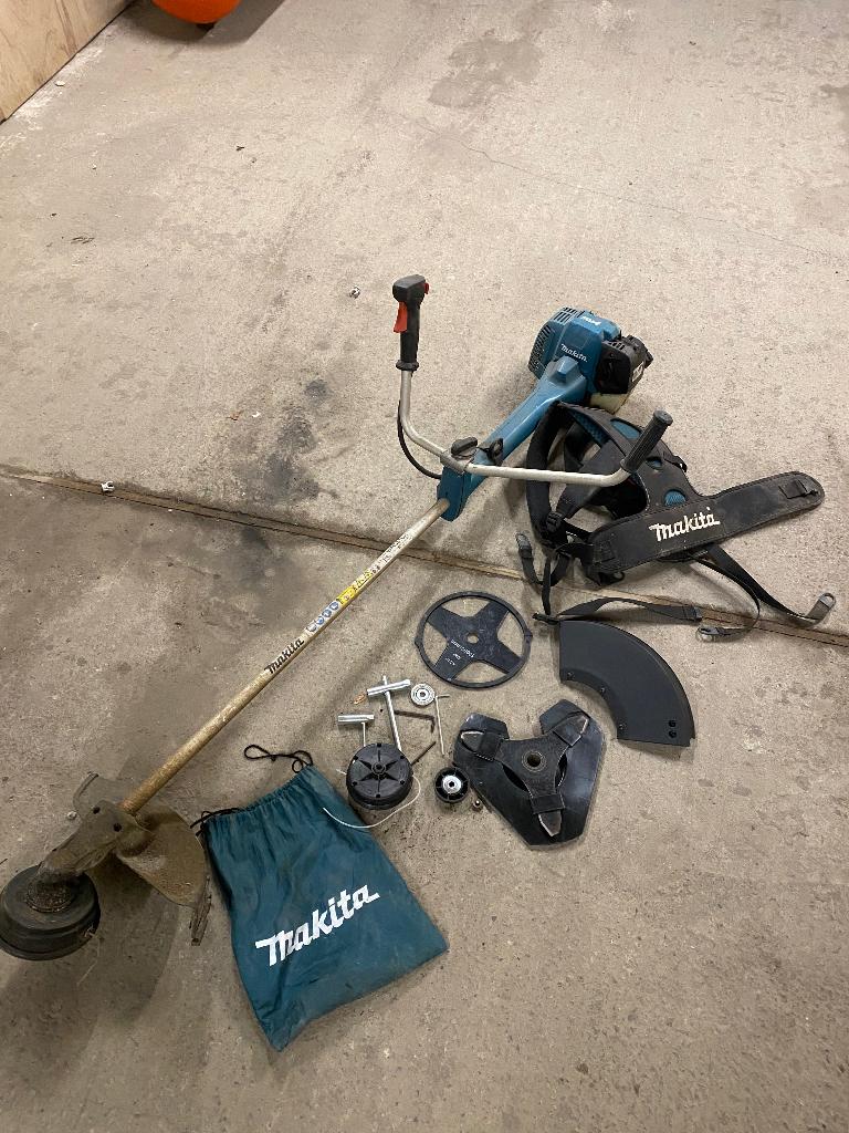 Debroussailleuse Makita, Enlèvement, 10 à 30 cm, Essence, Makita