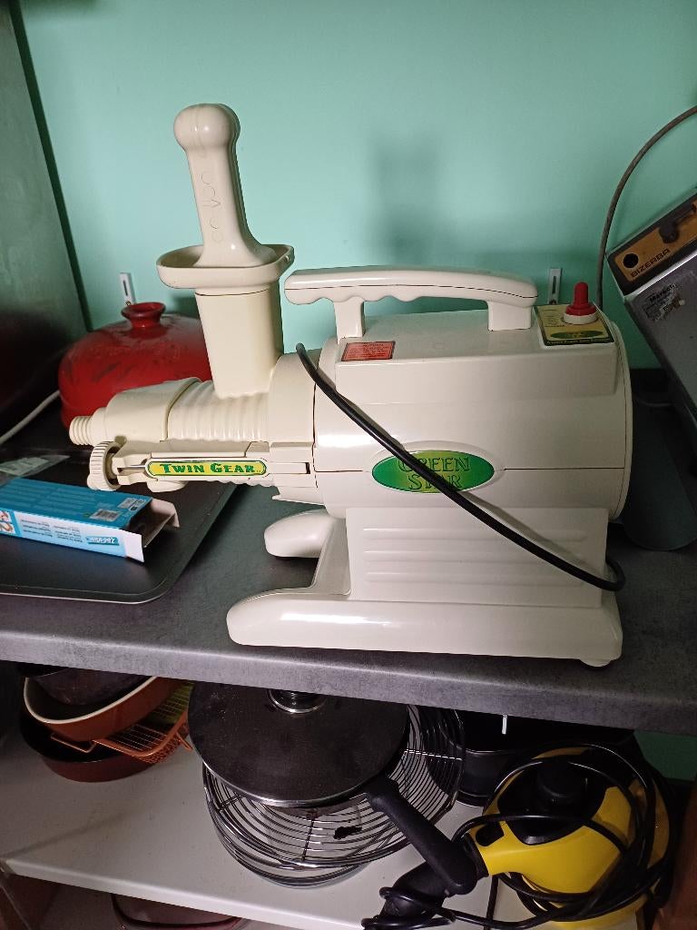 extracteur de fruits, Electroménager, Enlèvement, Utilisé, Électrique, Presse-agrumes lent