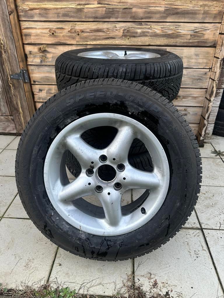 Autobanden 205/65 R15, Auto-onderdelen, Banden en Velgen, Band(en), Winterbanden, 15 inch, 205 mm, Personenwagen, Gebruikt, Ophalen