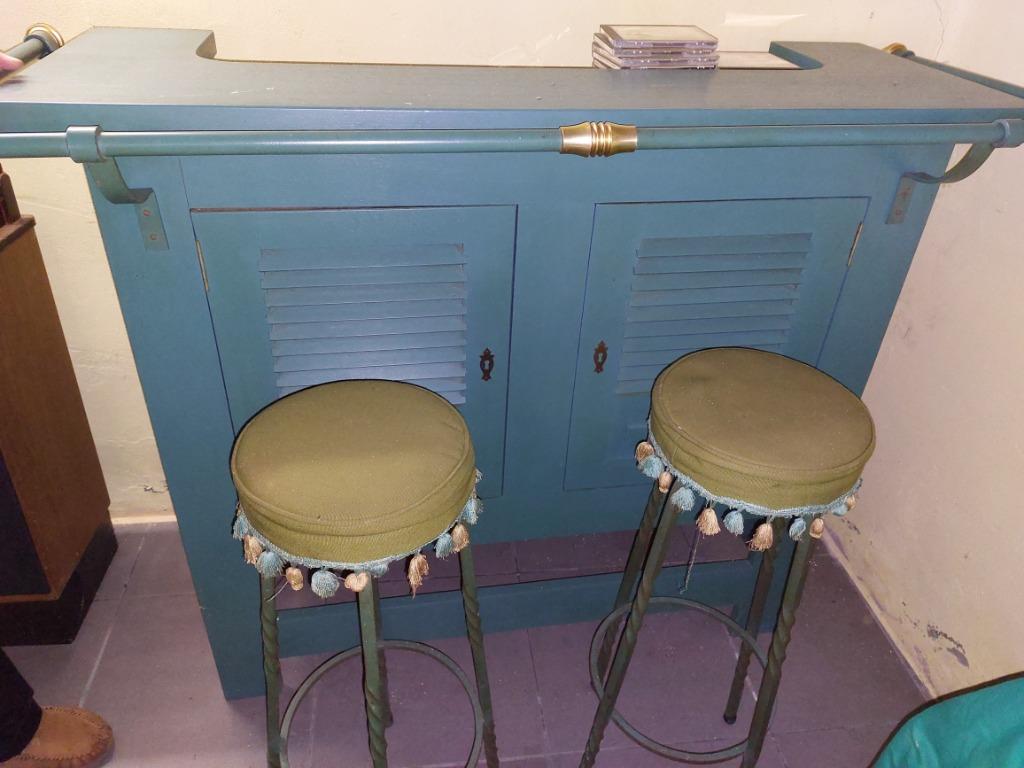 barmeubel met kastje en 2 barkrukken, Huis en Inrichting, Barren, Ophalen, Gebruikt, Inclusief barstoelen