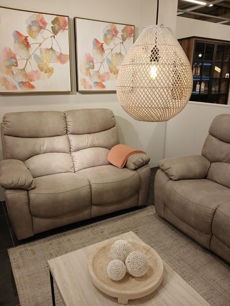 Prachtige nieuwe tweezits zetel, Huis en Inrichting, Ophalen