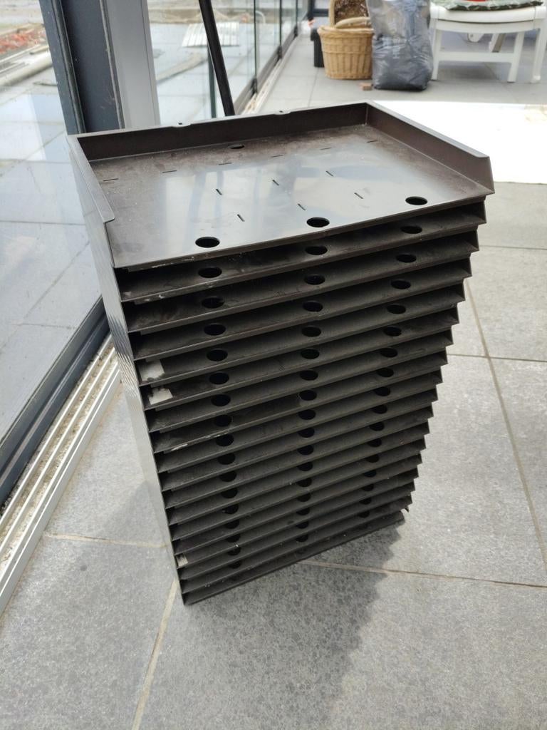 Papieren rekje, schaapjes om papier te klasseren, Ophalen