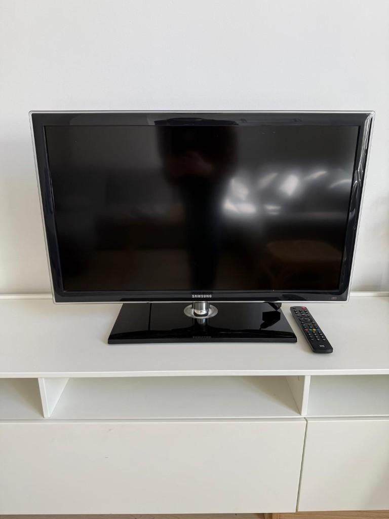 Samsung TV met afstandsbediening en chromecast, Audio, Tv en Foto, Ophalen, LCD, Zo goed als nieuw, Samsung