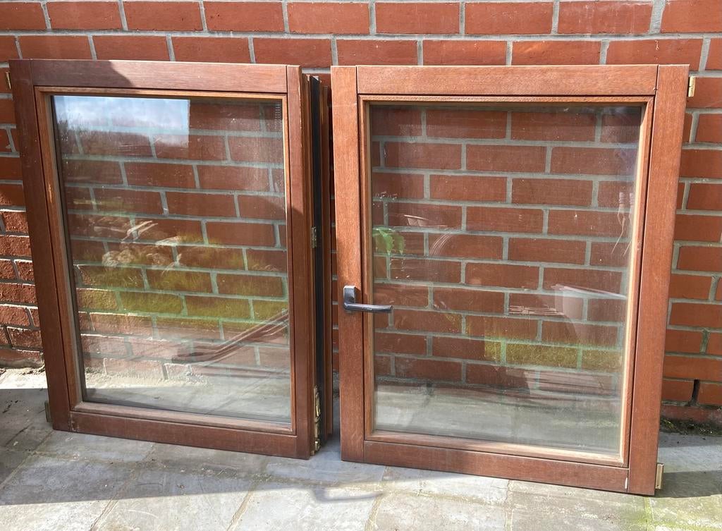 Fenêtre en bois à double vitrage, Bricolage & Construction, Châssis & Portes coulissantes, 75 à 150 cm, Enlèvement, Utilisé, Bois