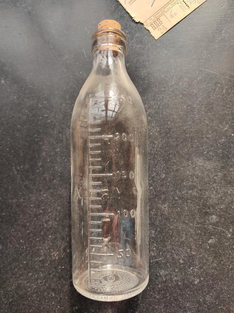 Vintage jaren 50 pyrex flessen voor babymelk, Antiquités & Art, Enlèvement