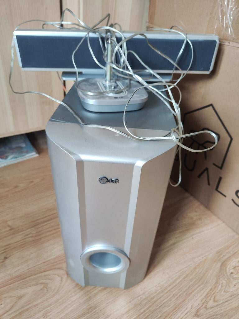 Ancien home cinéma LG, Enlèvement