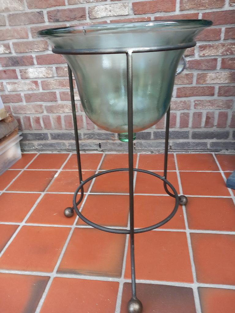 glazen stolp in gietijzeren standaard, Ophalen, Zo goed als nieuw