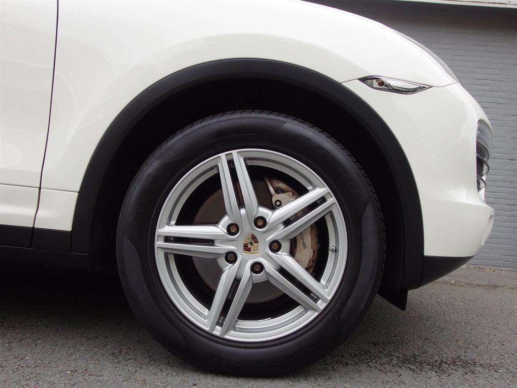 Porsche Cayenne 2010 S 4.8L V8 / Zeer mooi / BTW Auto, Auto's, Porsche, Automaat, Zwart, Wit, Bedrijf