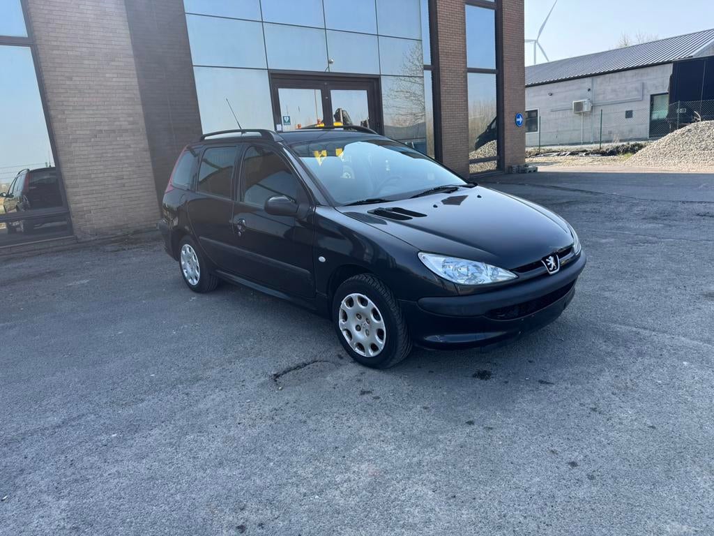 Peugeot 206 1.1 essonce, Autos, 1124 cm³, Achat, Entreprise, Boîte manuelle