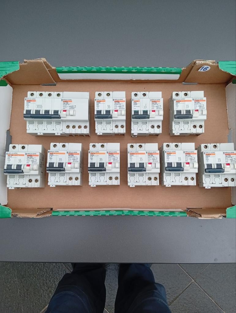 Merlin Gerin Vigi / differentieel automaat, Doe-het-zelf en Bouw, Ophalen, Schakelaar