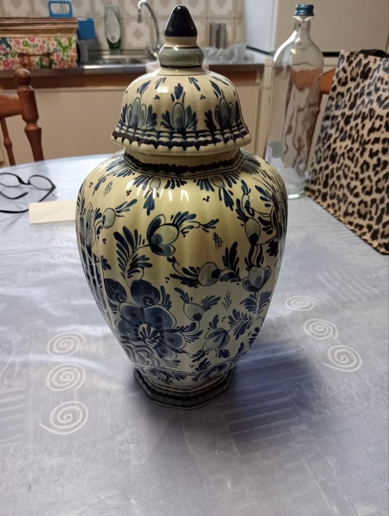 Beau vase bleu antique avec couvercle, Enlèvement ou Envoi